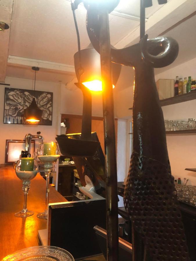 Auberge Lou Caleou Venejan Bagian luar foto