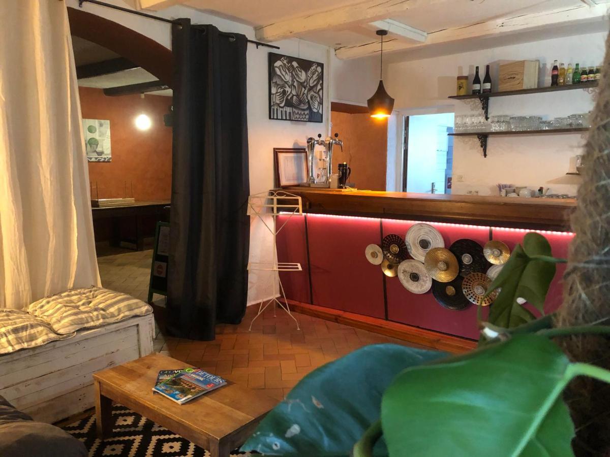 Auberge Lou Caleou Venejan Bagian luar foto