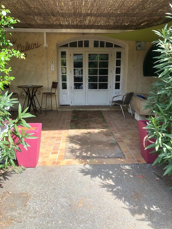 Auberge Lou Caleou Venejan Bagian luar foto