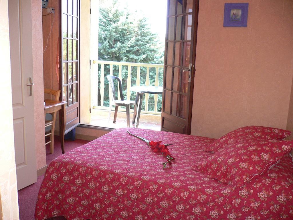 Auberge Lou Caleou Venejan Ruang foto