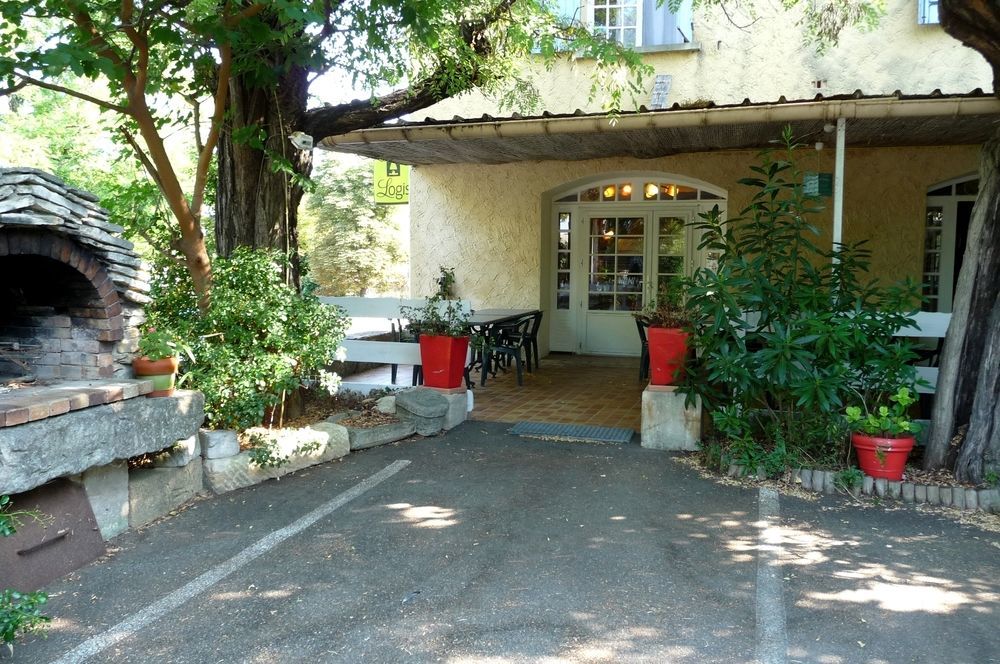 Auberge Lou Caleou Venejan Bagian luar foto