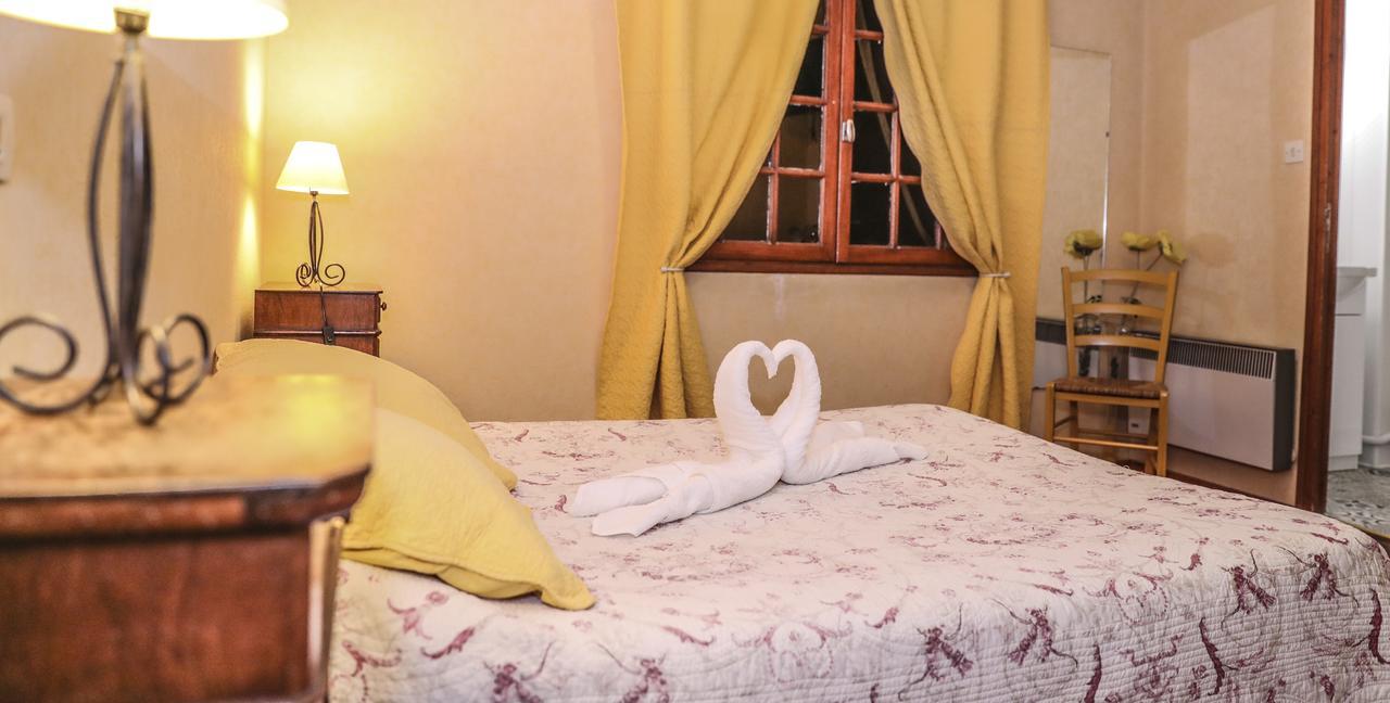 Auberge Lou Caleou Venejan Bagian luar foto