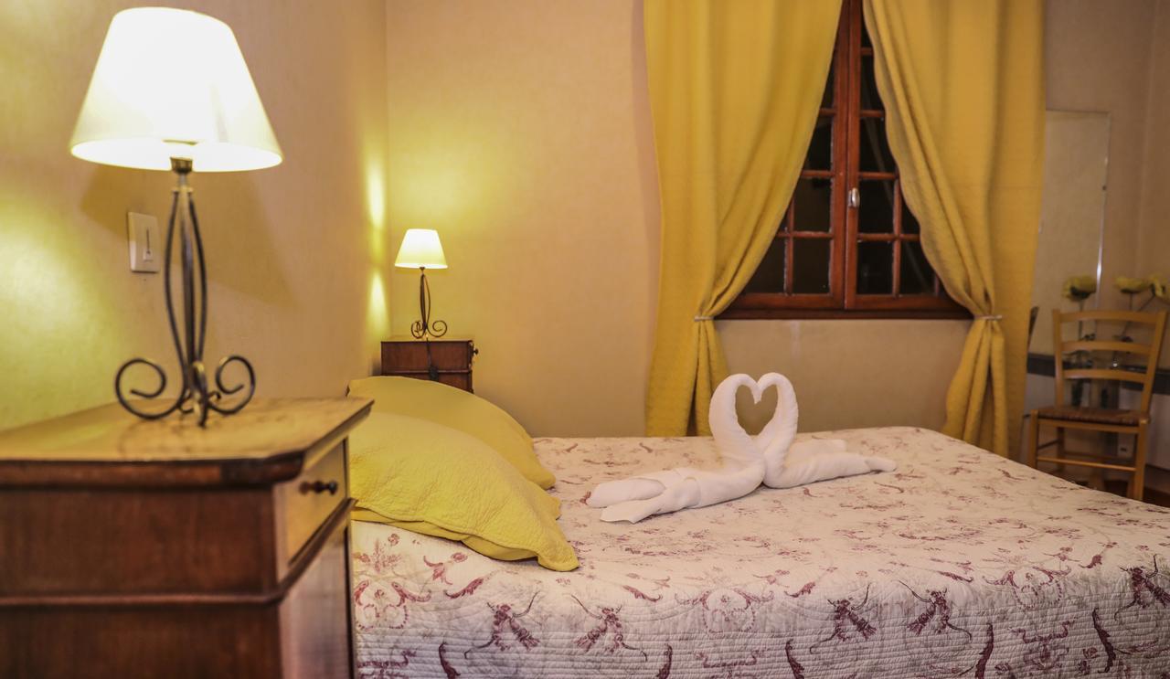 Auberge Lou Caleou Venejan Bagian luar foto