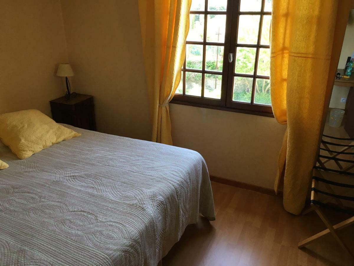 Auberge Lou Caleou Venejan Bagian luar foto